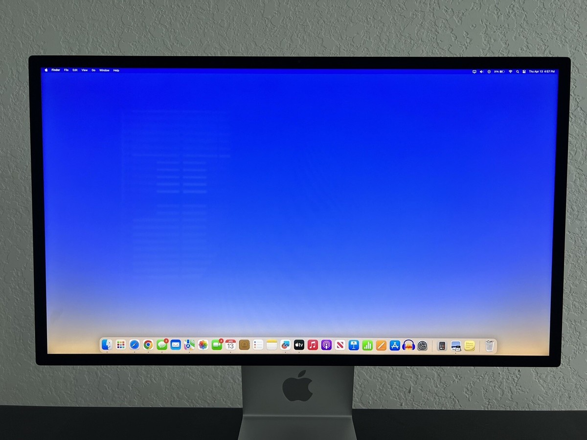 Apple Studio Display Standard glass - LCD monitor - 5K - 27