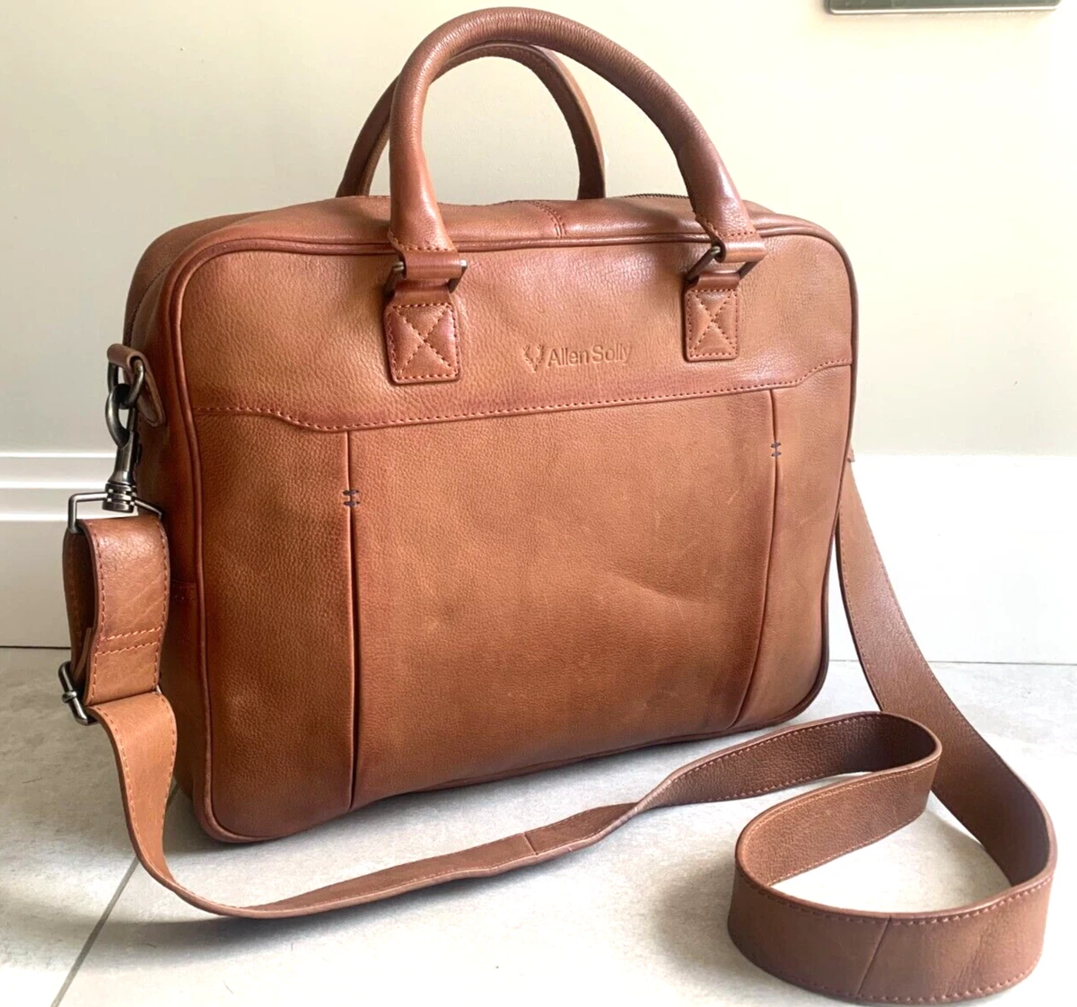 Allen solly top laptop messenger bag