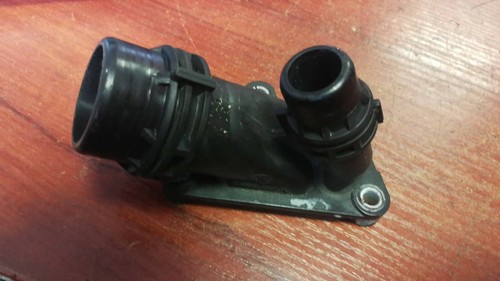 BMW 1 3er E60 E81 E87 E90 Diesel N47 Wasserpumpe Thermostat Stecker 7800048