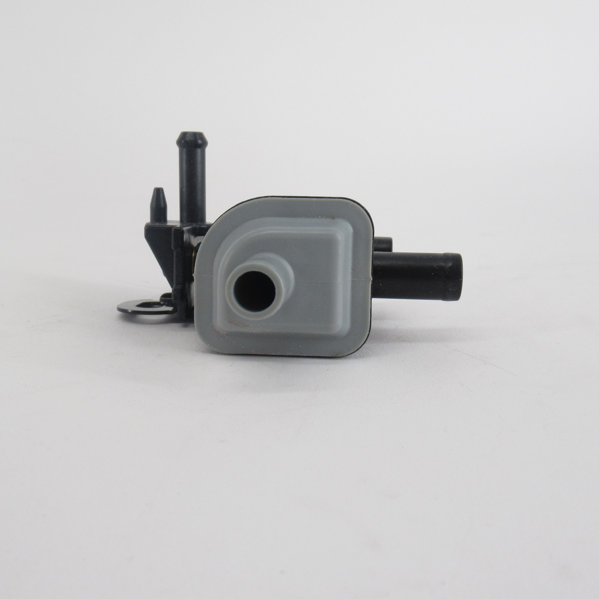 Genuine OEM Toyota Lexus Scion 25860-28190 Vacuum Switching Valve
