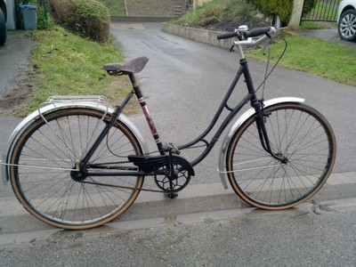 Vélo femme Terrot des années 1950