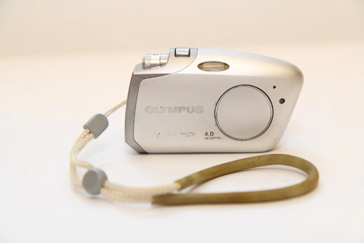 Vintage OLYMPUS μ-Mini Digital 4MP All-Weather Digital Camera High-Contrast TFT