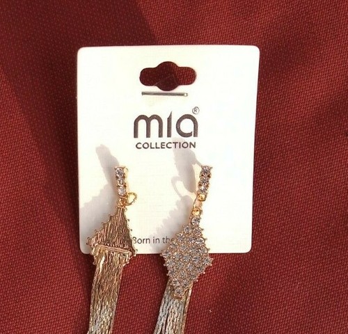 Mia Collection Goldtone Drop Dangle Earrings with Rhinestones. New With Tags * - Picture 2 of 3