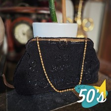 Pochette vintage anni 50 Dormar nera con perline catena oro fatta a mano in Francia