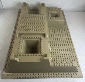 Lego 7627 BASE ONLY Indiana Jones Temple of & Kingdom of the Crystal Skull 49C19