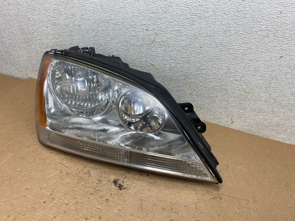 Faro lateral halógeno para pasajero derecho Kia Sorento 2003 a 2006 P1194 DW Foto 2 de 4