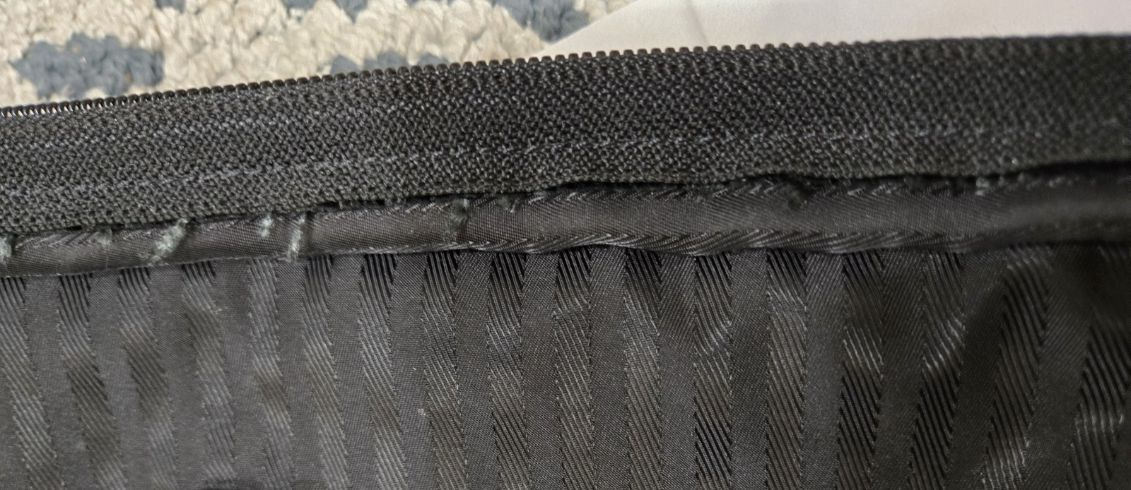 TUMI Alpha Expandable Briefcase  Organizer Laptop Bag Nylon Black 262403