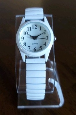 White Wristwatch Expansion Band Round Face Stylish Simple Hard To Find