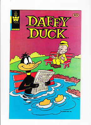 Daffy Duck 128 :: Daffy Soaks While Reading The Paper :: ::Scarce