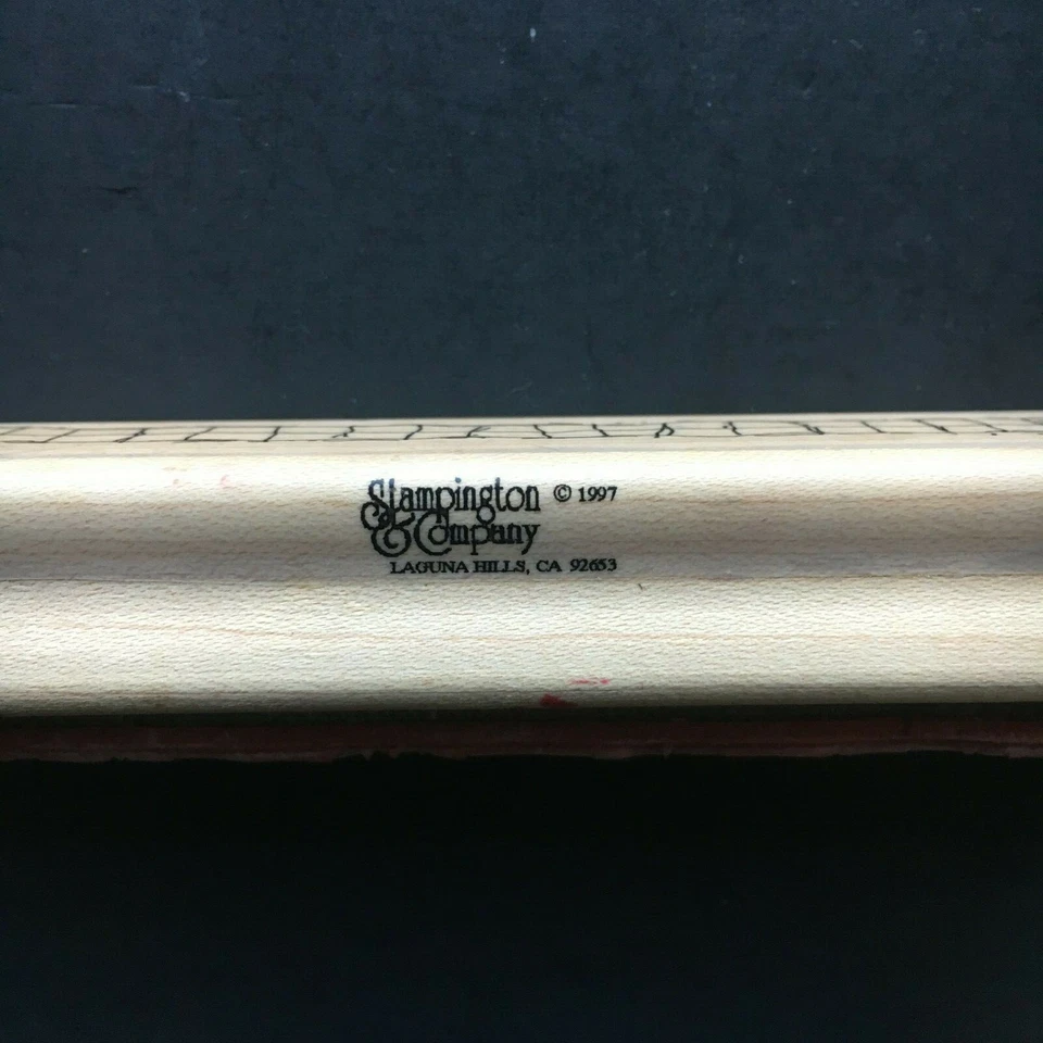 Sello de goma montado en madera Stampington & Company CRAZY CUT CHECKER BORDER Foto 3 de 4