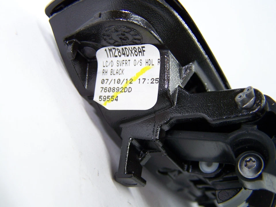 Cargador Dodge Challenger 2011-23 1MZ84DX8AF DERECHA FRT MANIJA DE PUERTA EXTERIOR NEGRO Foto 2 de 4