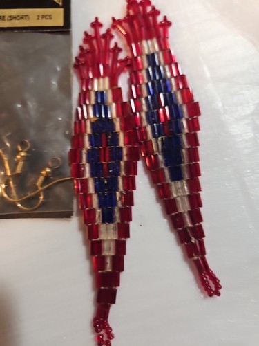Vintage Beaded earrings - Picture 3 of 4