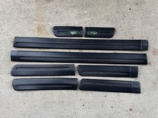 99-04 Land Rover Discovery 2 D2 Bodyside Molding Rubber Protection Strip Set 99-04 Land Rover Discovery 2 D2 Bodyside Molding Rubber Protection Strip Set