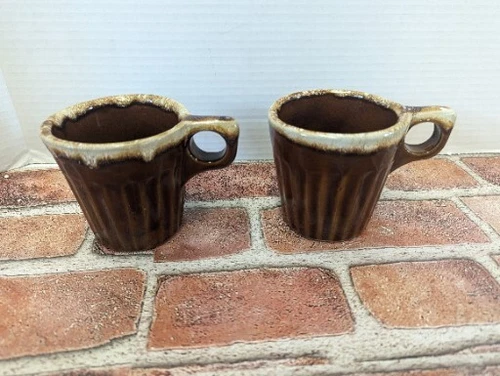 2 Vintage Monmouth Maple Leaf Mark USA Brown Drip Glaze Ribbed Coffee Cup Mug 2