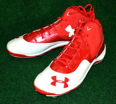 Under Armour Mens Ignite Mid ST Sneaker Under Armour Mens Ignite Mid ST Sneaker