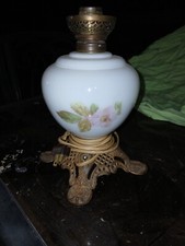Vintage Hand Painted Floral Milk Glass Electric Pretty BedsideVanity/Table Lamp