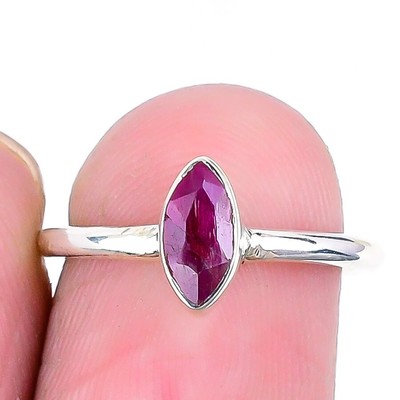 Kaschmir roter Rubin Stein 925 Silber Verlobung Cluster Ehering Schmuck Größe 6