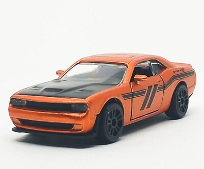 Majorette Dodge Challenger SRT Hellcat Metallic Orange 1/66 3