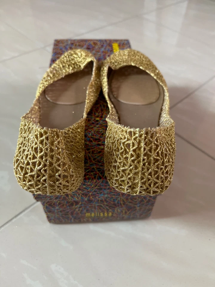 #2370 Melissa Campana Ballet Pisos Para Mujer Color Papel Dorado Brillo Talla 8 Foto 4 de 4