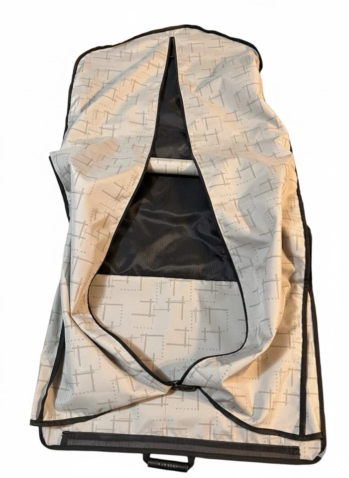 Bolsa plegable o para ropa Jaguar Foto 3 de 4