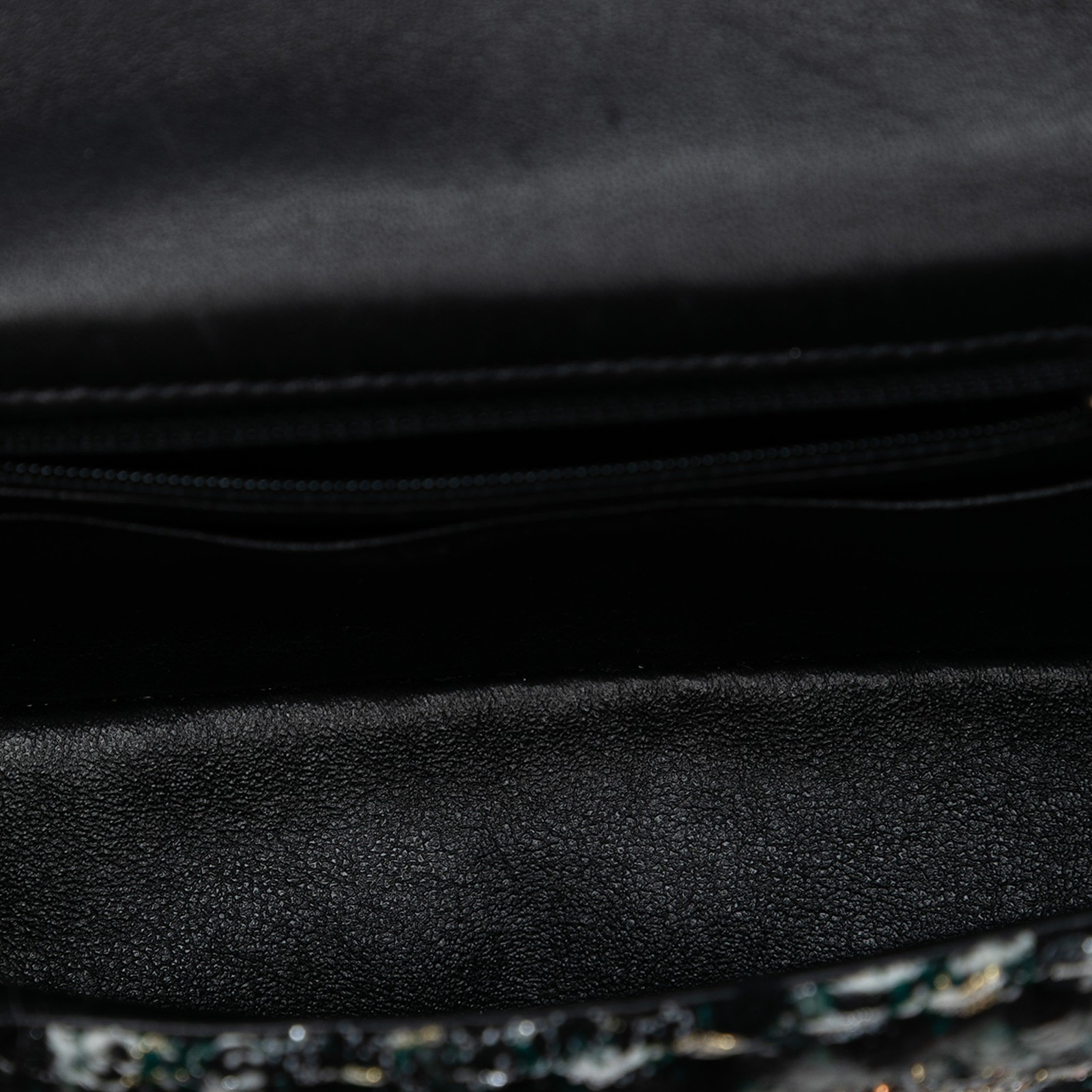 Authenticated Chanel Mini Rectangular Classic Twe… - image 4