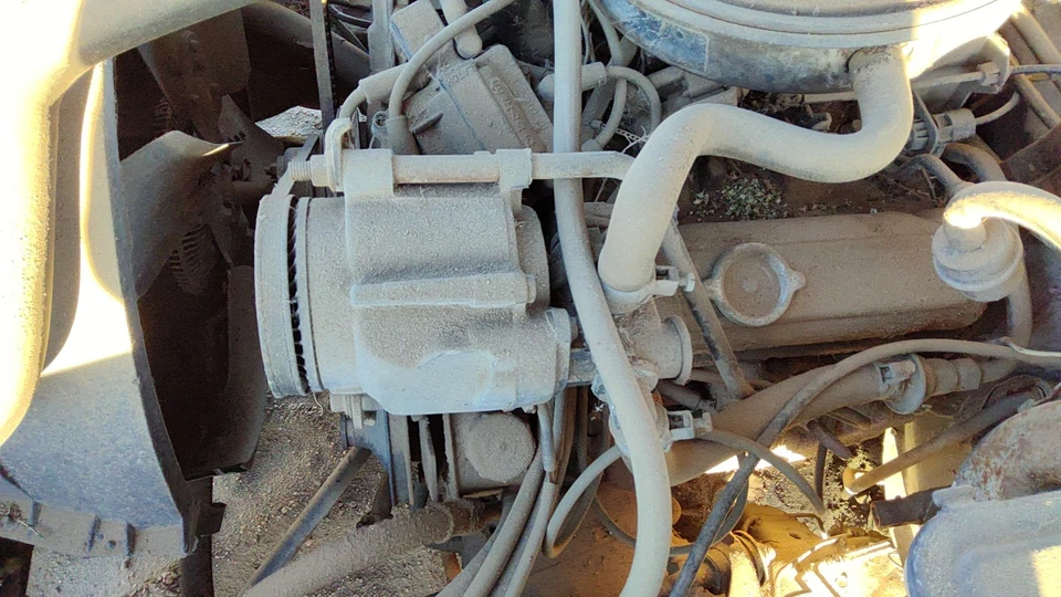 Bomba de aire Chevy Malibu 1981-1984 OEM EGR 3,8 L 07835397 Foto 2 de 4