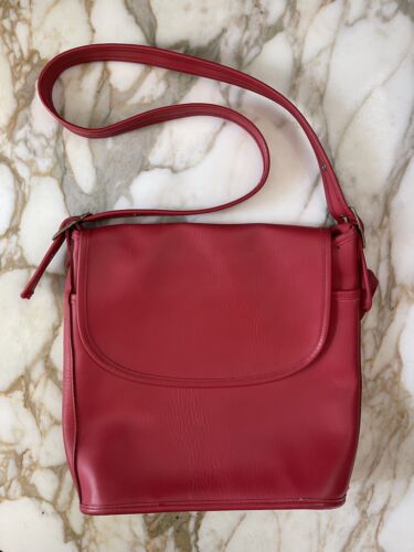 Vintage Y2K Cherry Red Leather COACH 1450 Soho Fletcher Saddle Shoulder Bag - Picture 1 of 8