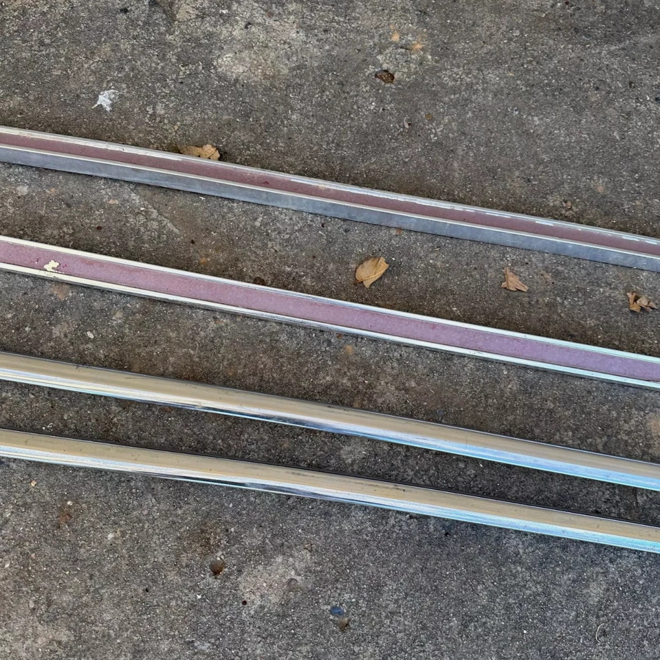 IH International Harvester Scout II roof rack bars 71-80 - Image 3 of 4