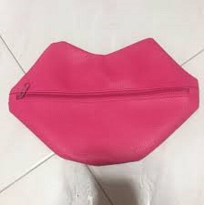 NYX Lip Pout Make-up Tasche Beutel \\ Brandneu versiegelt authentisch - UK-Verkäufer