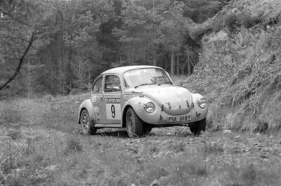 Robert McBurney Norman Smith Volkswagen beetle 1973 Rally Car Racing Old Photo 1