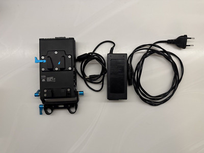 Fotga DP500III 15mm Rail V Mount Plate Power Supply + Ladegerät