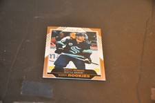 2022-23 hockey O-Pee-Chee Glossy rookies Gold R-9 Matty Beniers Seattle Kraken