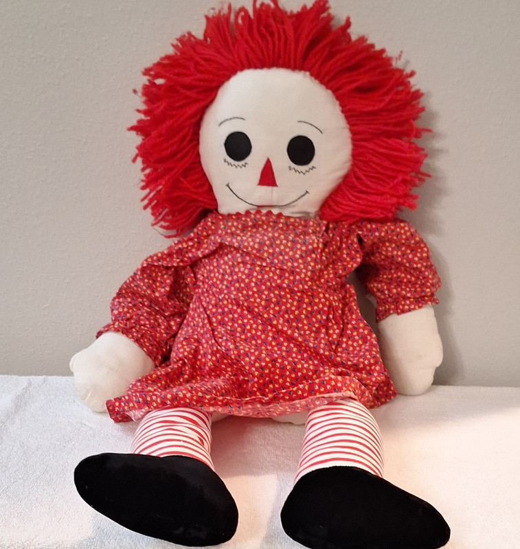  Vintage Raggedy Ann Cloth Doll Red Yarn Hair Striped Legs   Removable Clothes