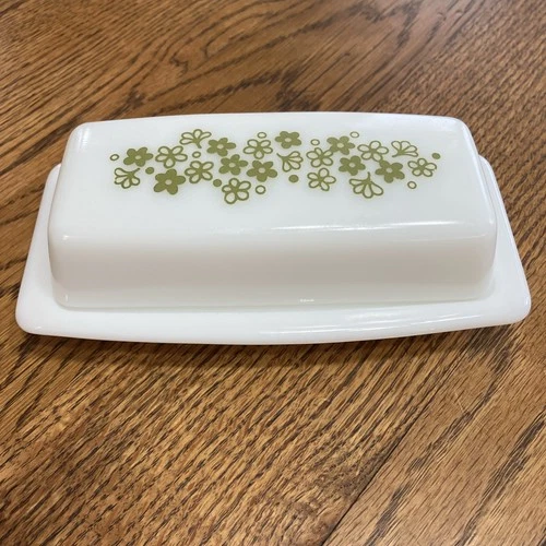 Vintage Pyrex Butter Dish. Green Floral Pattern Excellent Condition