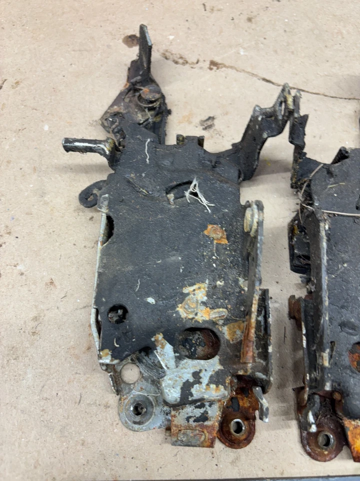 1968 1972 年 CUTLASS MALIBU 442 雪佛兰门闩套装一对锁右左原始设备制造商 — 第 3/4 张图片