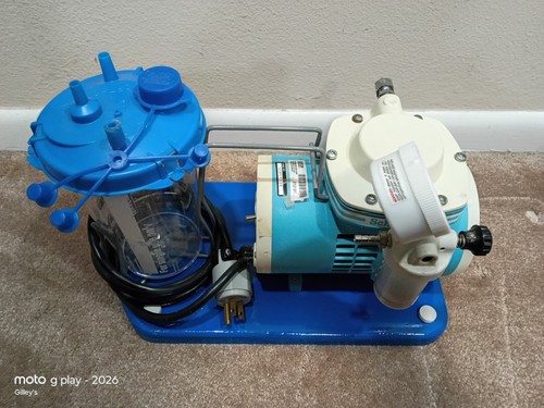 Vacuum Pump Model 5711-130 Tested Working 115v 2.5a With Canister