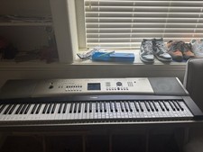 Electric Keyboard Yamaha