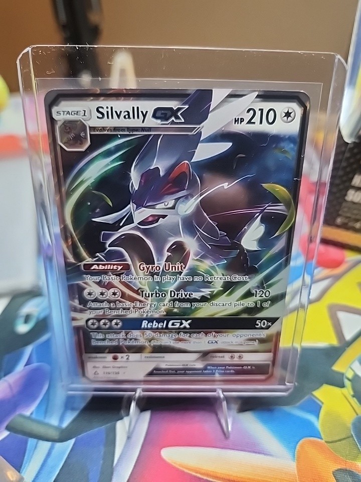 Silvally GX 116/156 Ultra Prism NM Ultra Rare Pokemon Card