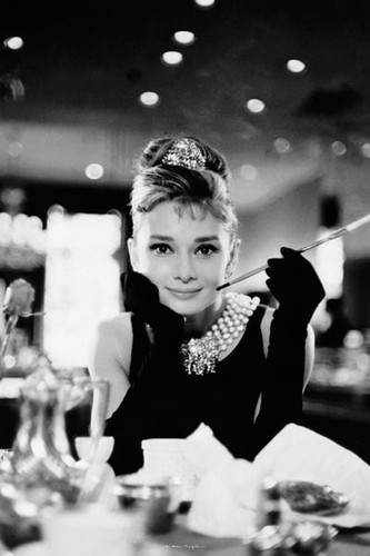 Audrey Hepburn 3 Individual Posters! Breakfast at Tiffany’s Window Iconic Film  - Bild 2 von 4