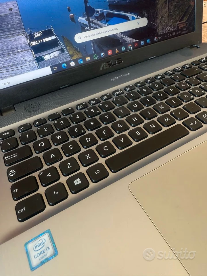 PC ASUS X541U 4GB RAM 500 HD INTEL i3 FUNZIONANTE - Immagine 2 di 4