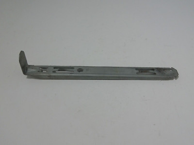 03 04 05 06 07 08 09 10-14 VOLVO XC90 HEADLIGHT LARGE METAL MOUNTING CLIP K5771