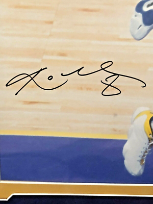 KOBE BRYANT Signed  