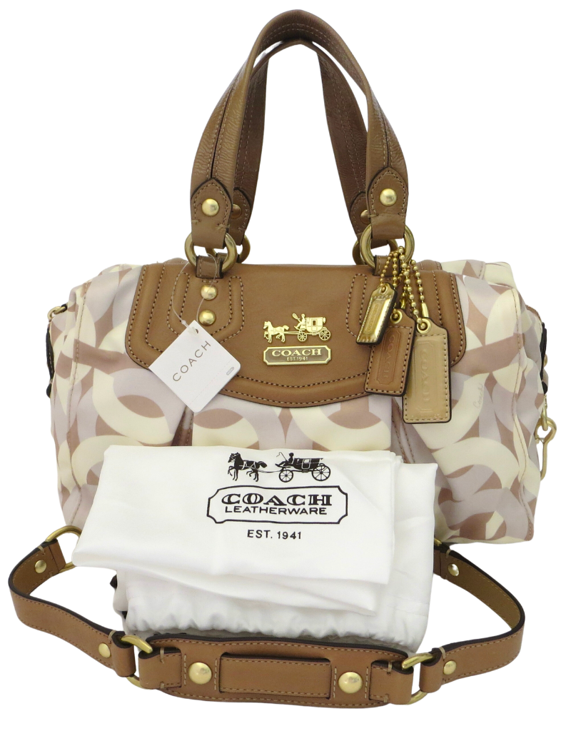 New NWT Coach Leather and Sateen Signature Audrey Chainlink Ivory