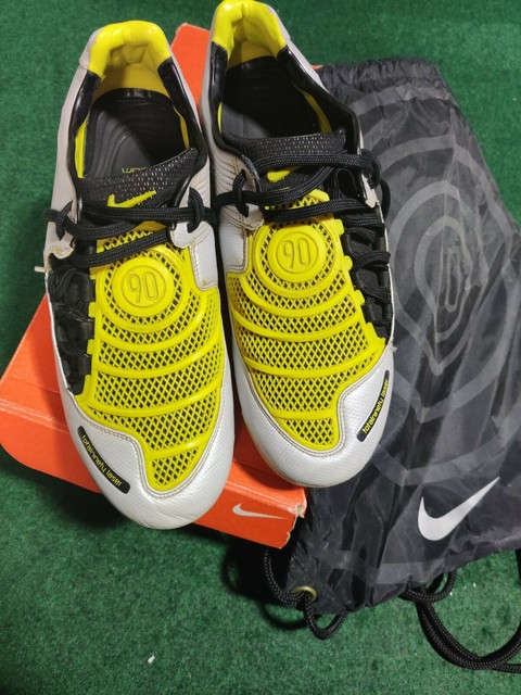 nike total 90 laser i