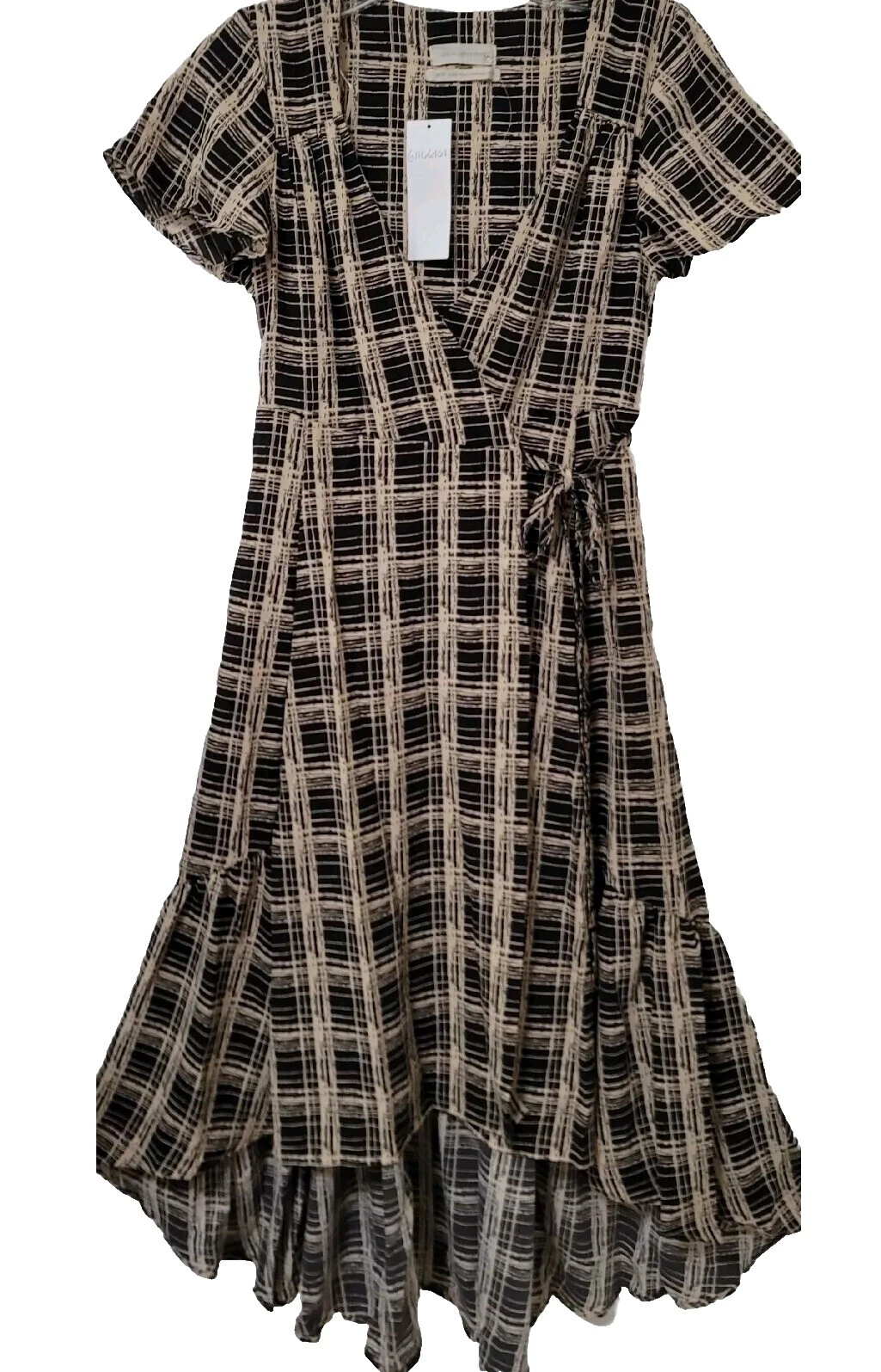 Платья с запахом Urban Outfitters