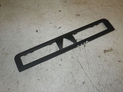 Blende, Blendrahmen für Warnblinkschalter usw. 8P0863321B AUDI A3 (8P1) 2.0 FSI