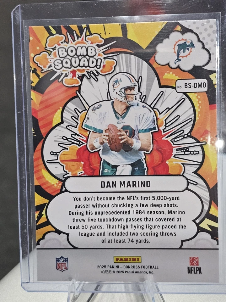 ¡Escuadrón de bombas Panini Donruss Dan Marino 2025! DOLPHINS #BS-DMO Foto 2 de 2