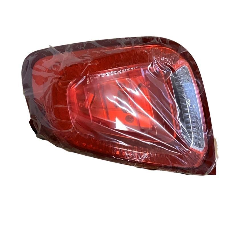 Feu arrière droit Fiat 500 2 réparer phare cassé référence 81590202