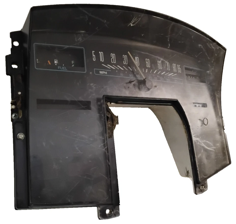 Oldsmobile Cutlass Calais: 1987, 1988, 1989, OEM, velocímetro/grupo de instrumentos Foto 2 de 4