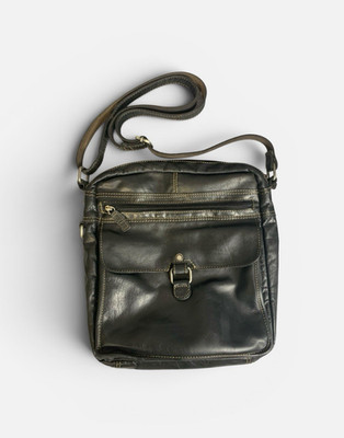 Jack Georges Voyager Crossbody Bag Black Leather Flap Zip Pockets Mens 7205